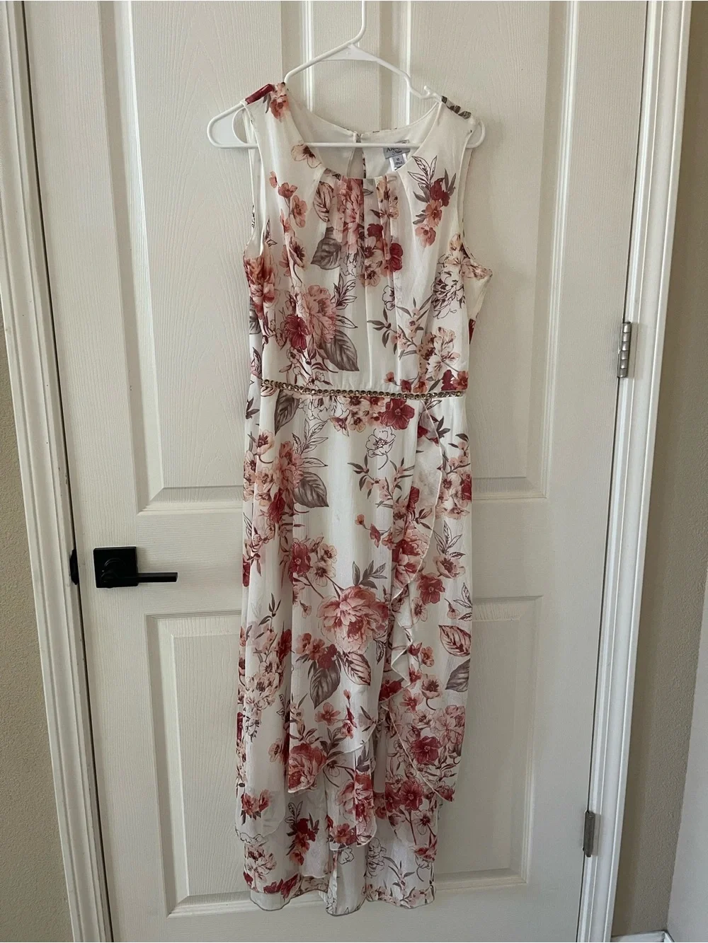 ALEXA B Floral Sleeveless Midi Dress in Cream and Dusty Rose - Picture 1 of 5